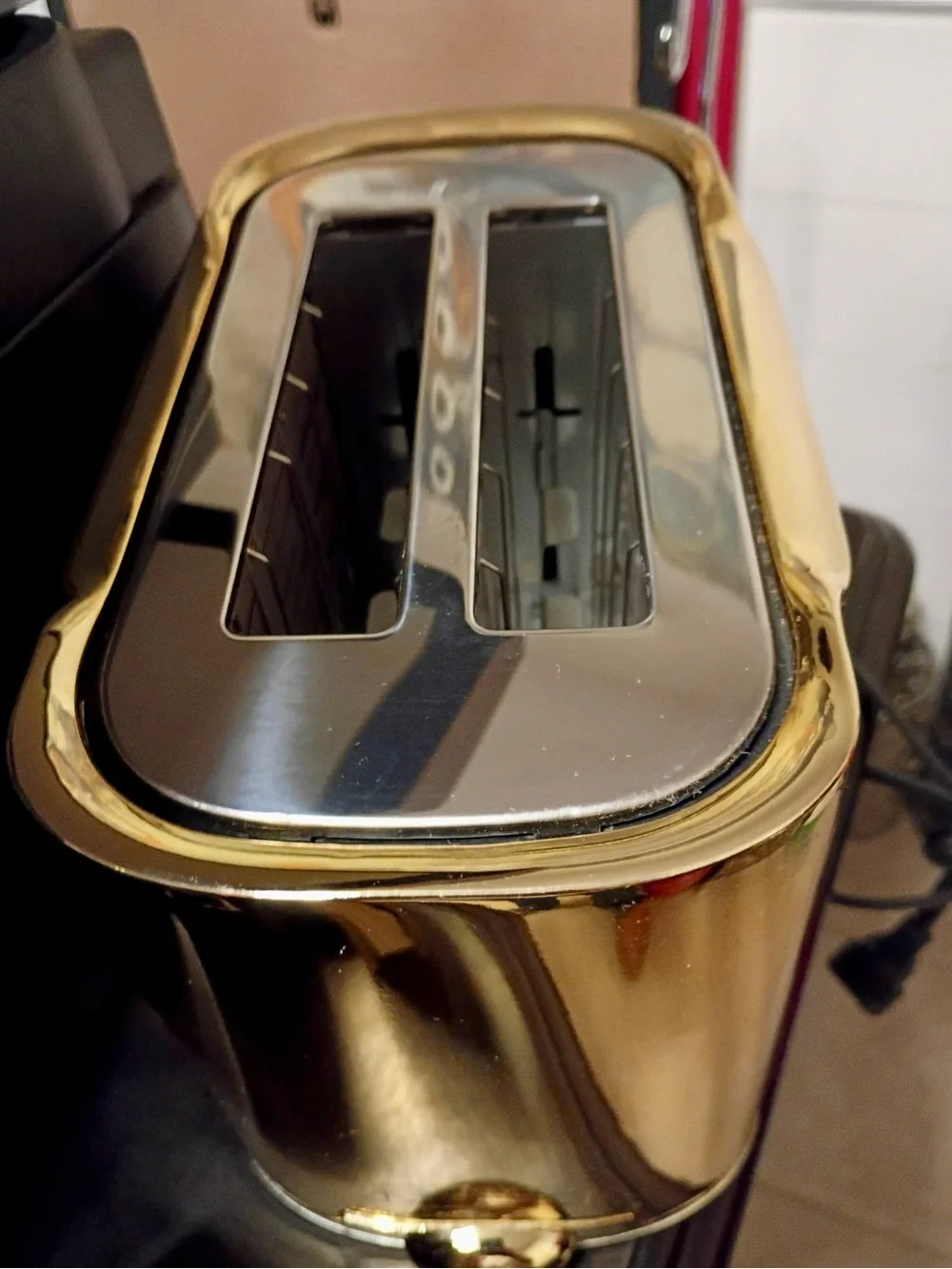 N/A elegant gold